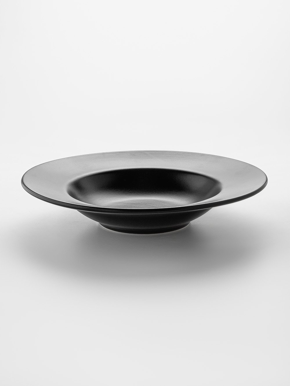 plato-ceramica-PLATO-DE-PASTA-TIMELESS-NEGRO-KLER-3.jpg image number null