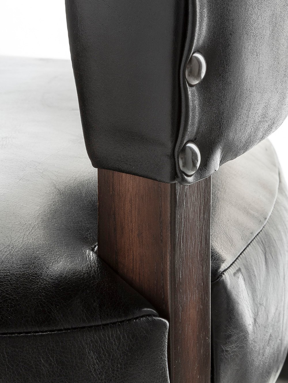 Silla de comedor de cuero negra-TORINO NEGRAS SIN MATELASE-Landmark-08.jpg image number null