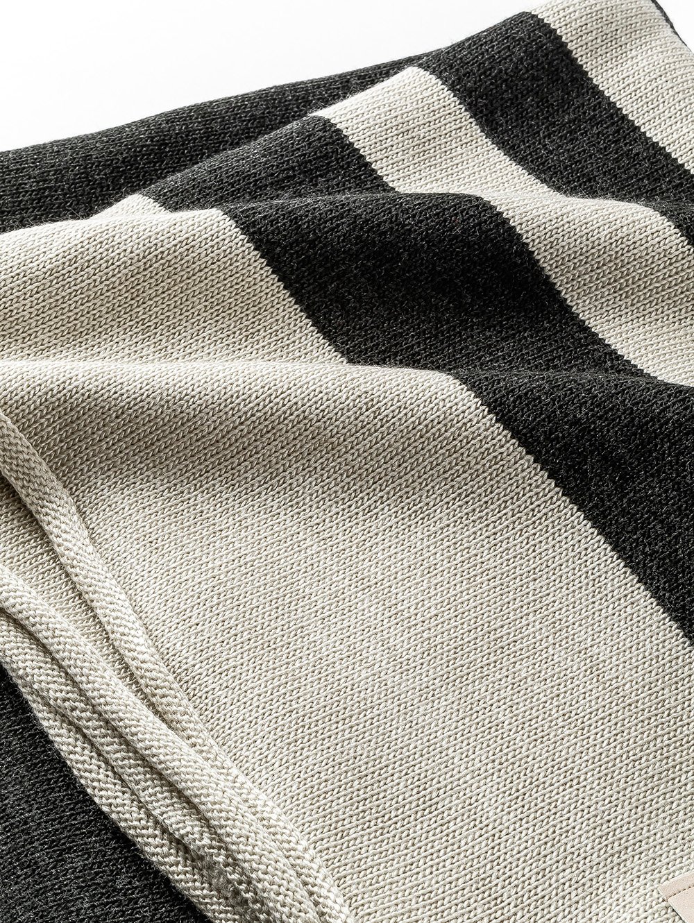 MANTA TEJIDA MERLIN 180 X 130 NEGRO image number null