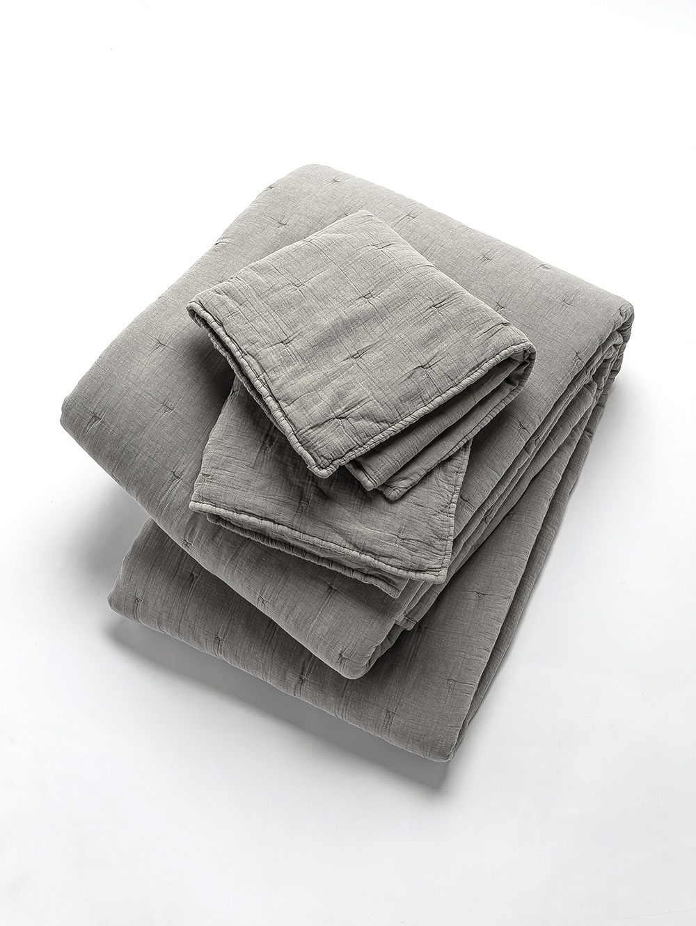 CUBRECAMA BERTHA C/FUNDAS QUEEN TAUPE image number null