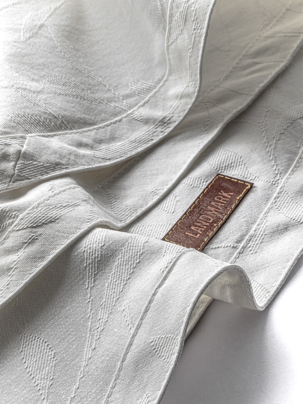 MANTEL REDONDO DIANA OFF WHITE 180 image number null