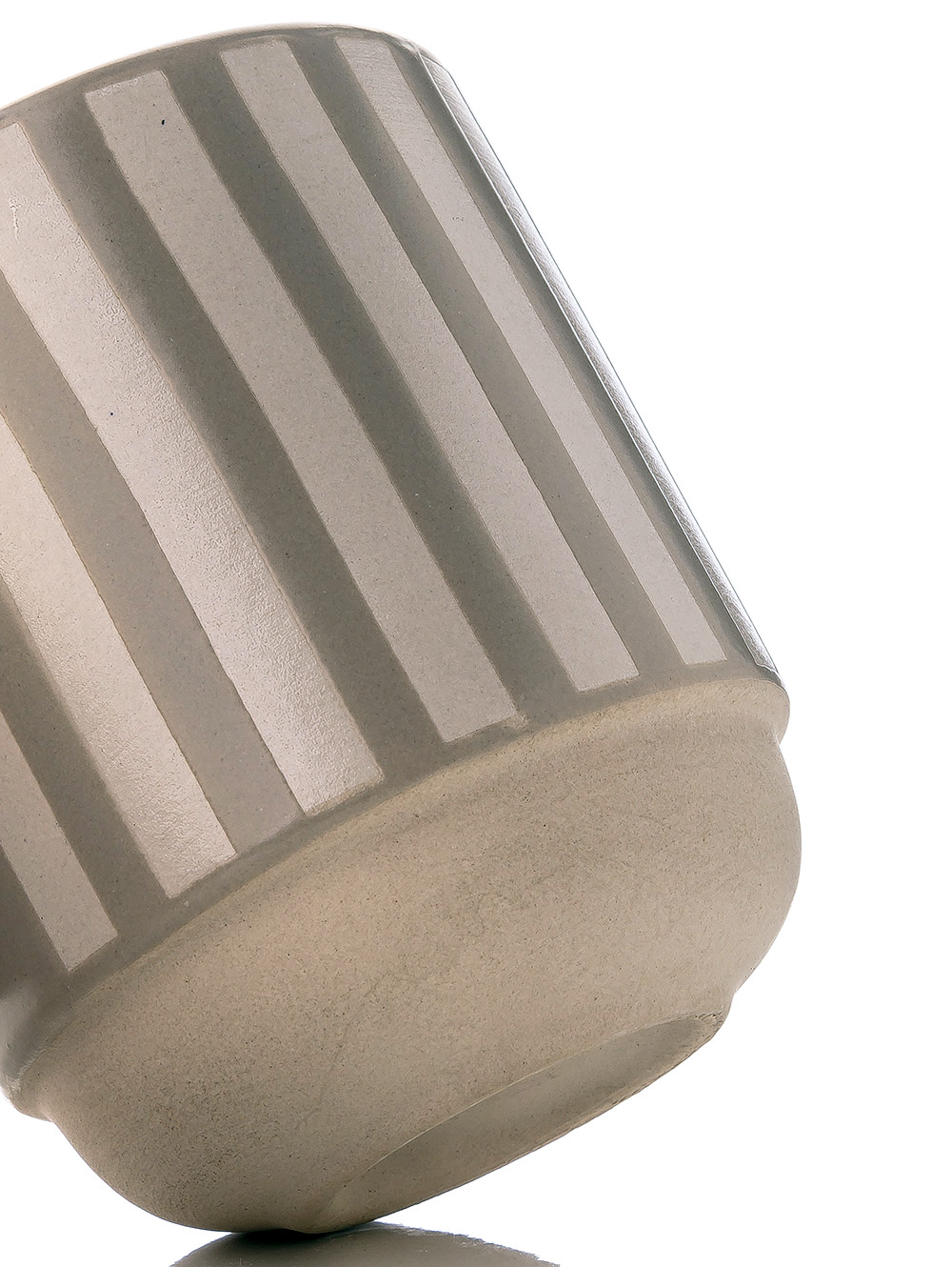 MUG RAYAS BLANCAS Y GRISES 436 ML image number null