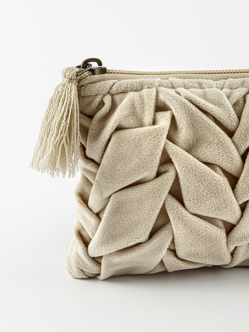 NECESER NEVE BEIGE 16X10-JAKA-3.jpg image number null
